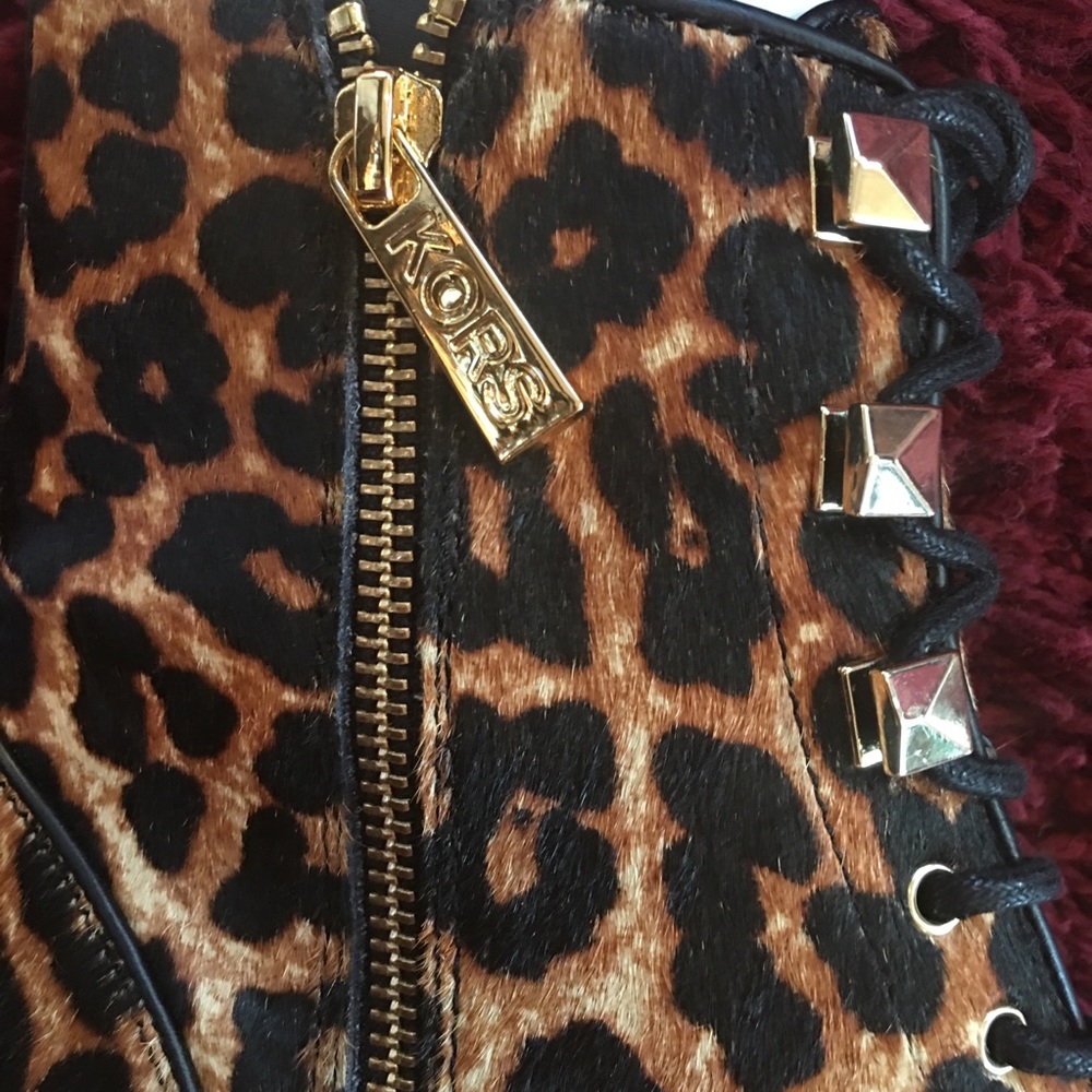 Michael Kors Combat Boot Leopard Print Calf Hair - Picture 4 of 8